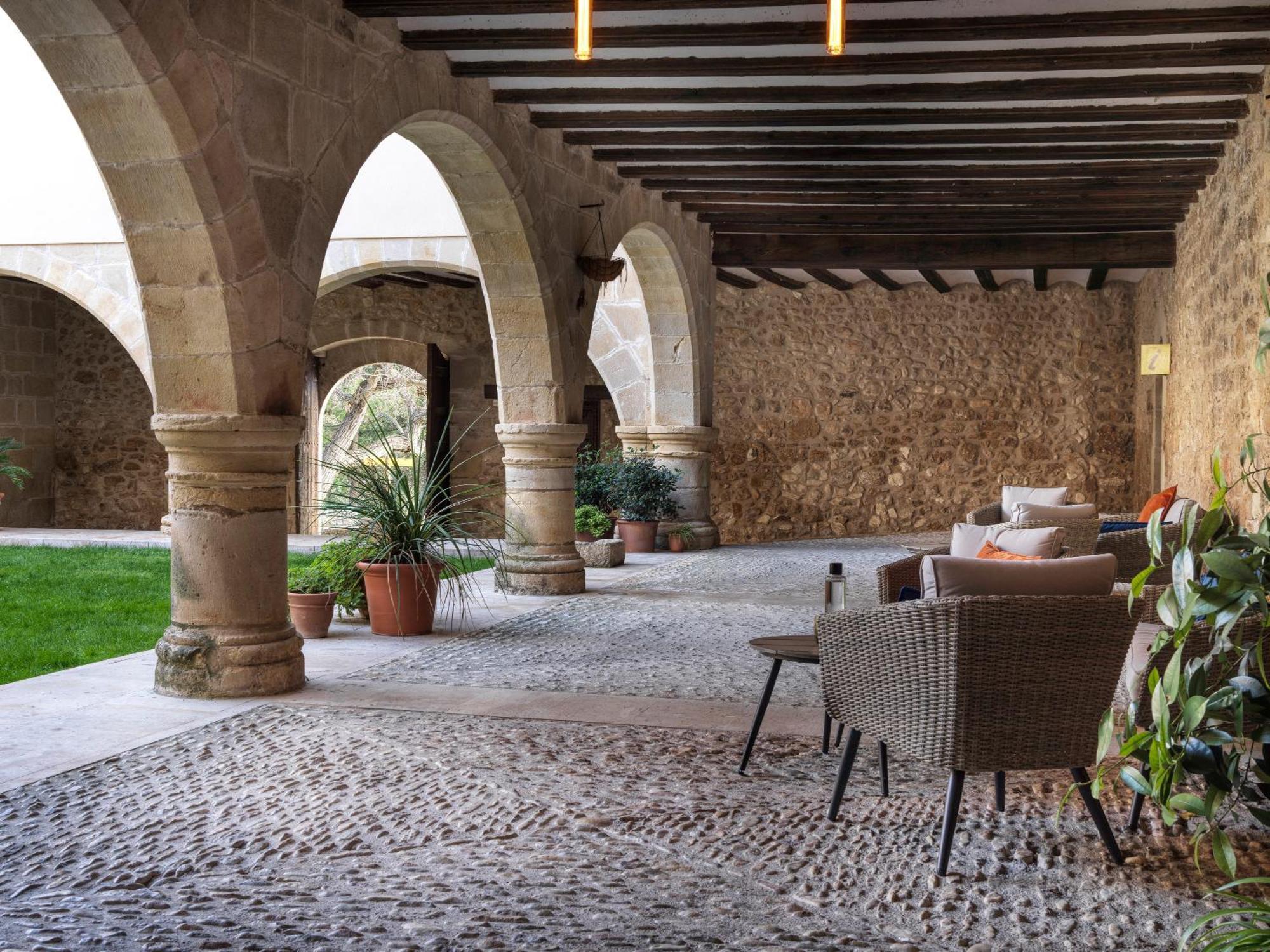 Santuario Virgen De La Fuente Hotell Peñarroya de Tastavins Exteriör bild